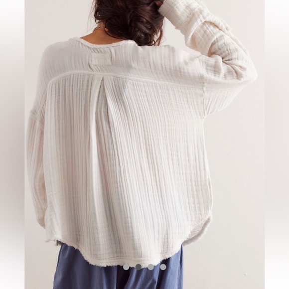 NWT. We The Free Easy Sunday Pullover in
Optic White Size: XS - Picture 3 of 4
